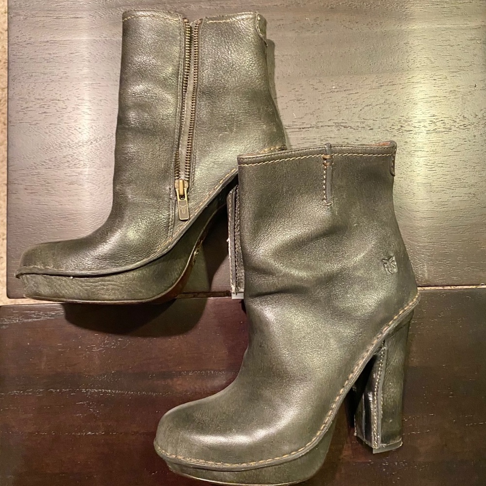 Women’s Boots